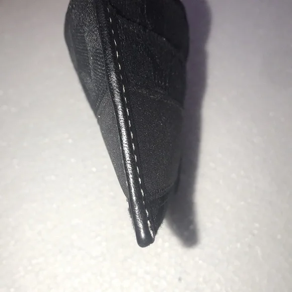 Coach Black and Silver card holder keychain - Picture 10 of 10